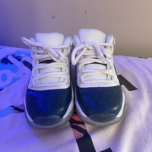 Jordan 11 snake size 5.5